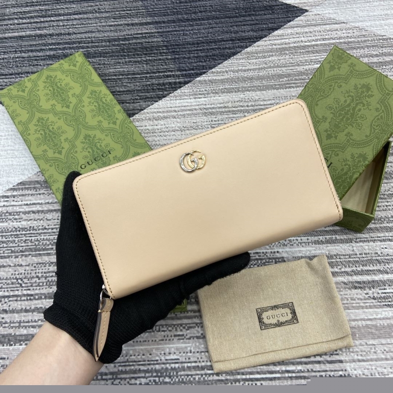G*u*i wallets & purse